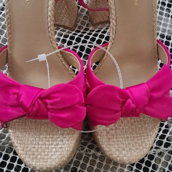 Antonio Melani Bindi Satin Bow Raffia Platform Sandals - Picture 7 of 9